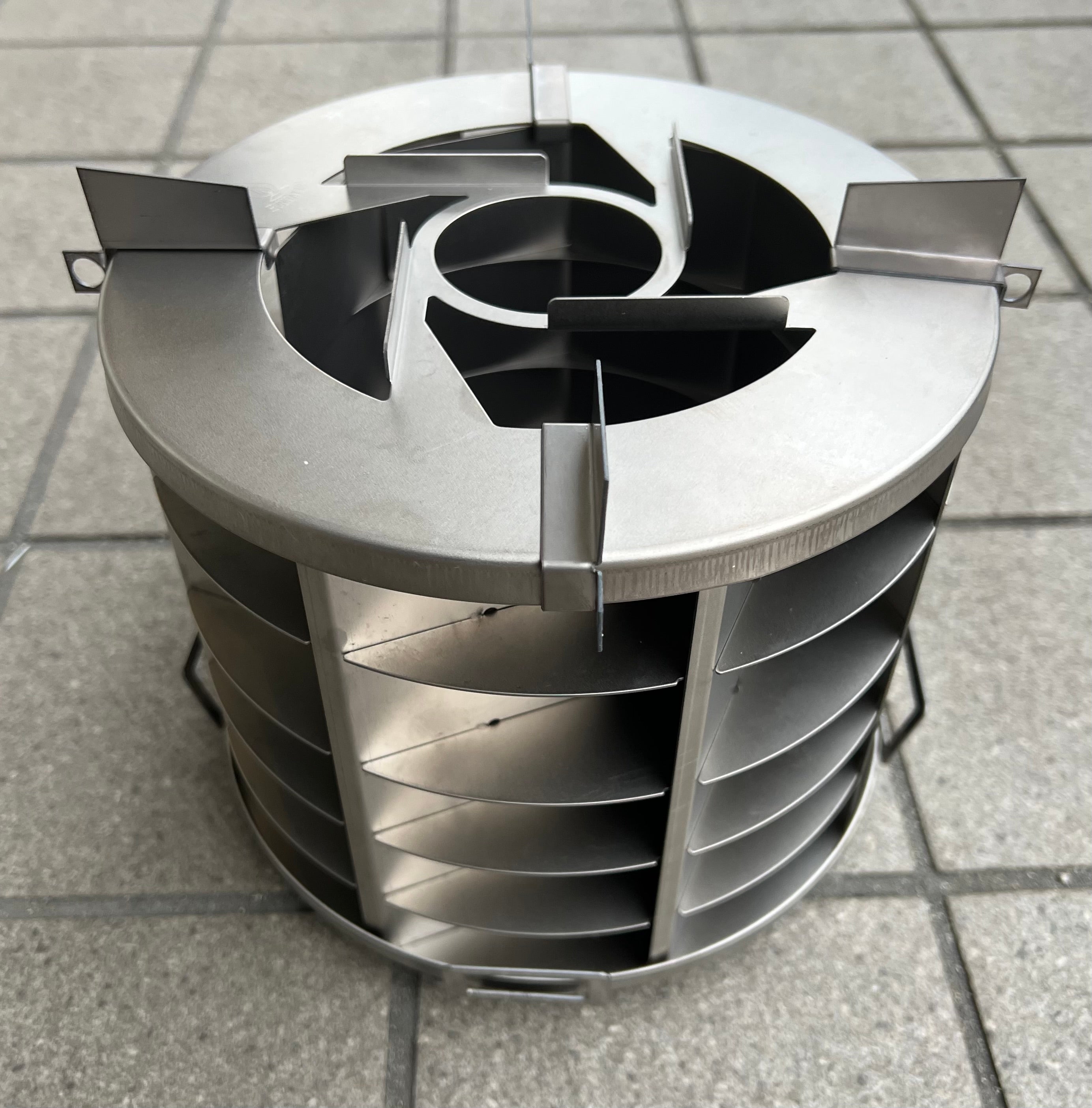 Makuake｜煙が出にくい！お手入れ・収納もラクラク！「画期的な