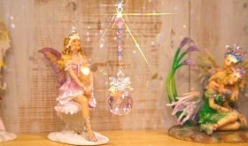 ひな祭り✩.*˚ SWAROVSKIサンキャッチャー SWAROVSKI（スワロフスキー）クリスタル仕様の高級サンキャッチャー 車