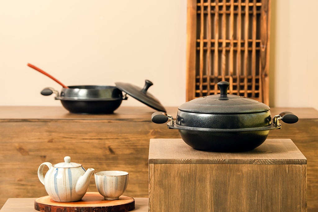 あらゆる料理を簡単調理。美味しさはUP！焦げ付きにくいキッチン鍋