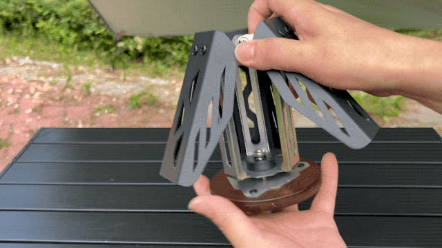回して楽しむ新体験。回転ギミック搭載ゴールゼロ専用シェード – Emu-One
