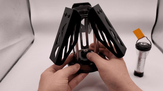 回して楽しむ新体験。回転ギミック搭載ゴールゼロ専用シェード – Emu-One