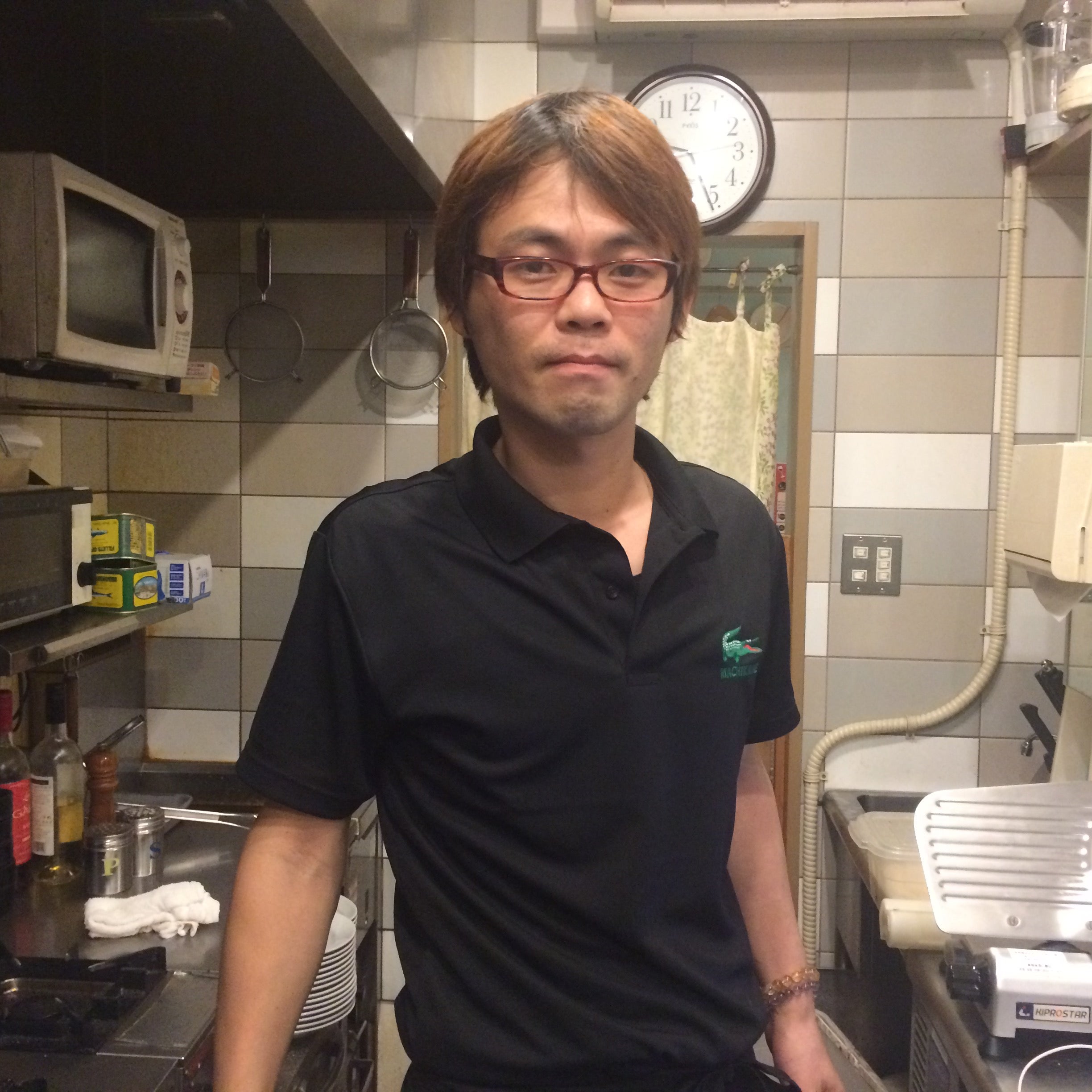津留　直大