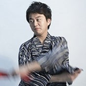 中野駅前大盆踊り実行委員長　鳳蝶美成