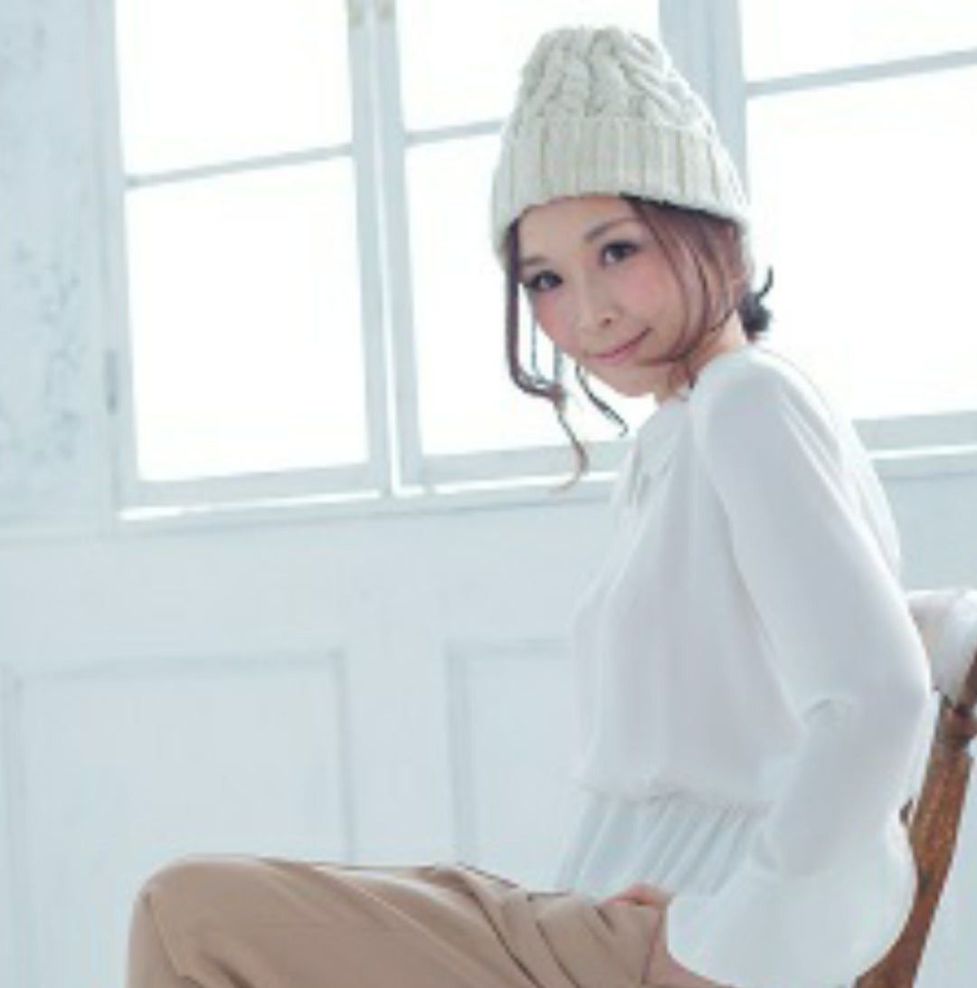 愛内里菜さん、垣内りかさん、ポスターset、 Amazon.co.jp: 愛内里菜 Single Collection【初回限定盤】ミニ