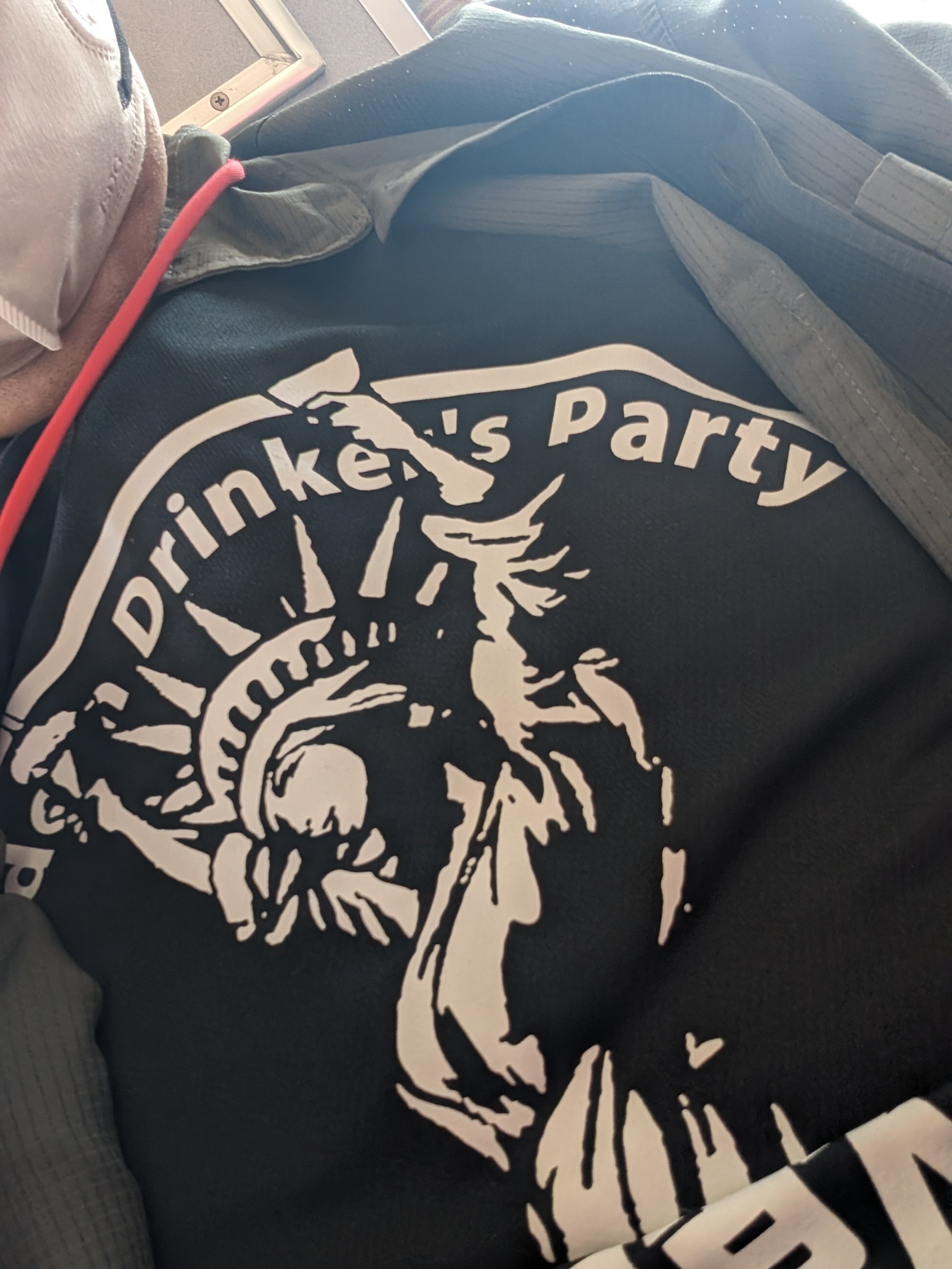 緑川静香 発案｜酸化の不安なく少量の利き比べができる日本酒の未来を