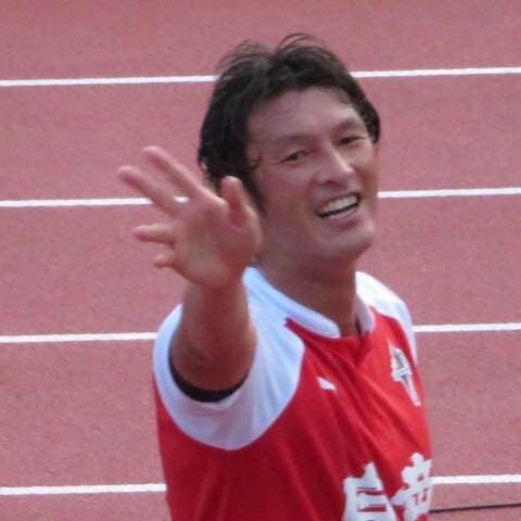 サッカー元日本代表 巻誠一郎 引退試合を開催し子供たちを無料招待