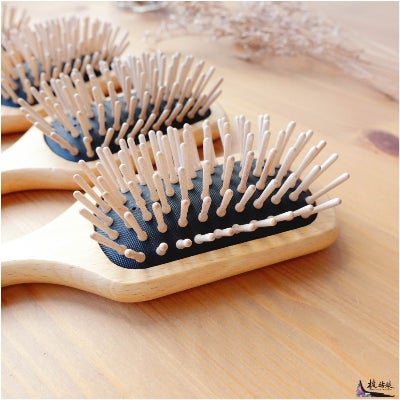 goldcomb-massagecomb